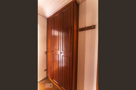 Apartamento à venda com 245m², 4 quartos e 4 vagasArmário