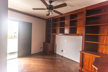 Apartamento à venda com 245m², 4 quartos e 4 vagasSuíte 3