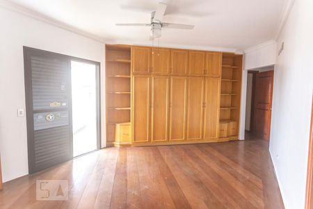 Apartamento à venda com 245m², 4 quartos e 4 vagasSuíte 1