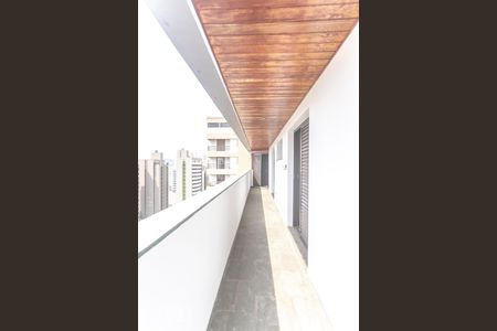 Apartamento à venda com 245m², 4 quartos e 4 vagasVaranda