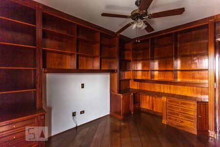 Apartamento à venda com 245m², 4 quartos e 4 vagasSuíte 3