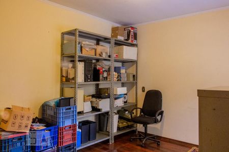 Casa à venda com 249m², 4 quartos e 2 vagasQuarto 2