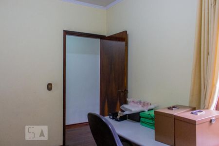 Casa à venda com 249m², 4 quartos e 2 vagasQuarto 3