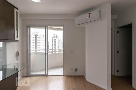 Sala de apartamento para alugar com 1 quarto, 36m² em Indianópolis, São Paulo