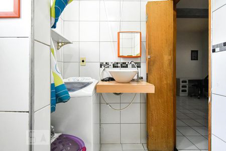 Apartamento à venda com 48m², 2 quartos e sem vagaBanheiro