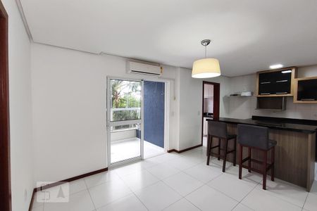 Sala de apartamento à venda com 3 quartos, 93m² em Centro, Canoas