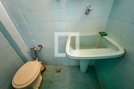 Apartamento à venda com 77m², 3 quartos e sem vagaBanheiro de serviço