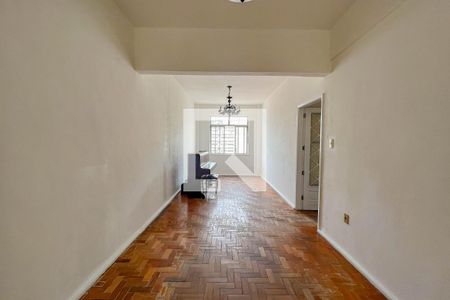 Apartamento à venda com 77m², 3 quartos e sem vagaSala