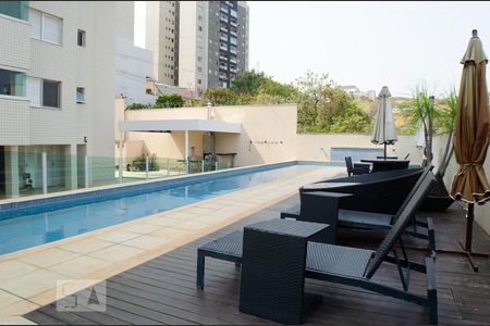 Apartamento à venda com 120m², 3 quartos e 2 vagasPiscina