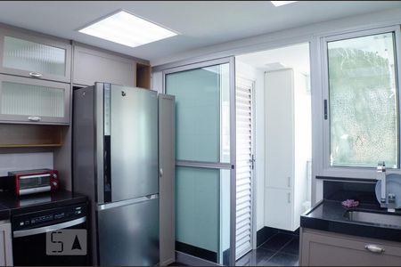 Apartamento à venda com 120m², 3 quartos e 2 vagasCozinha