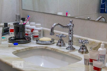 Apartamento à venda com 106m², 3 quartos e 1 vaga Apartamento à venda com 106m², 3 quartos e 1 vagaBanheiro