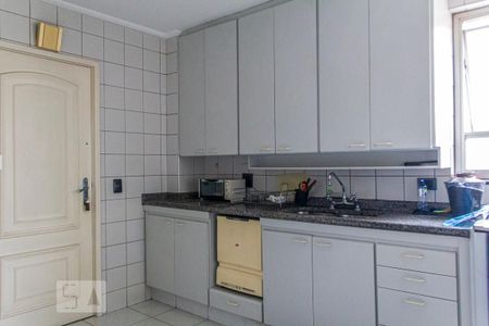 Apartamento à venda com 106m², 3 quartos e 1 vaga Apartamento à venda com 106m², 3 quartos e 1 vagaCozinha