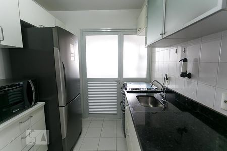 Apartamento para alugar com 95m², 2 quartos e 2 vagasCozinha