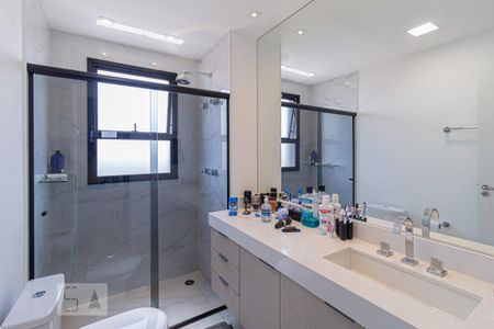 Apartamento à venda com 111m², 1 quarto e 2 vagasBanheiro