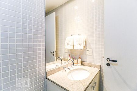 Apartamento para alugar com 34m², 1 quarto e 1 vaga Apartamento para alugar com 34m², 1 quarto e 1 vagaBanheiro