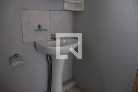 Banheiro de apartamento à venda com 2 quartos, 40m² em Rio dos Sinos, São Leopoldo