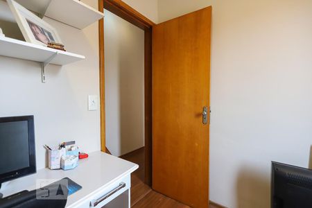 Quarto 1 de casa à venda com 4 quartos, 130m² em Vila Carolina, São Paulo