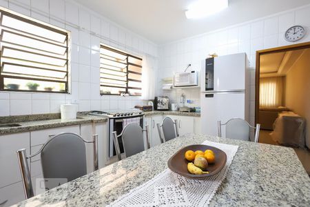 Casa à venda com 130m², 4 quartos e 2 vagasCozinha