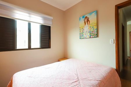 Quarto 2 de casa à venda com 4 quartos, 130m² em Vila Carolina, São Paulo