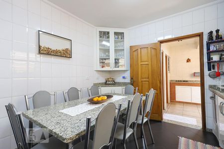 Casa à venda com 130m², 4 quartos e 2 vagasCozinha