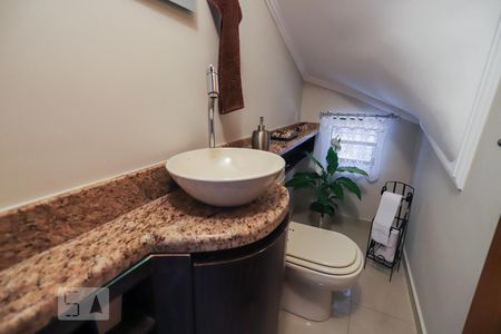 Casa à venda com 130m², 4 quartos e 2 vagasLavabo