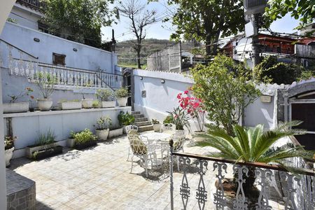 Casa à venda com 500m², 4 quartos e 5 vagasFrente da Casa