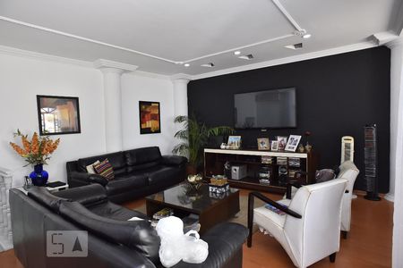 Casa à venda com 500m², 4 quartos e 5 vagasSala de Vídeo Subsolo