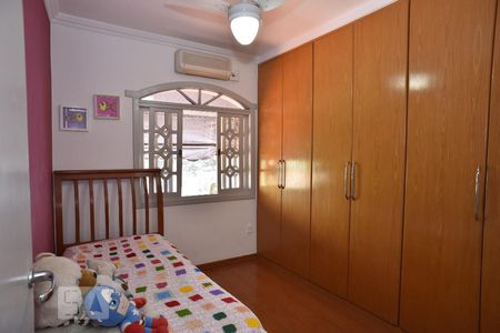 Quarto de casa à venda com 4 quartos, 500m² em Tanque, Rio de Janeiro