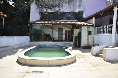 Casa à venda com 500m², 4 quartos e 5 vagasPiscina