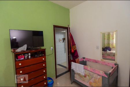 Casa à venda com 293m², 6 quartos e 2 vagasQuarto 1