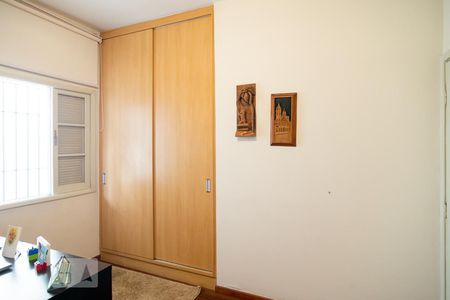 Casa à venda com 200m², 3 quartos e 6 vagasQuarto 1