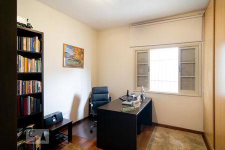 Casa à venda com 200m², 3 quartos e 6 vagasQuarto 1