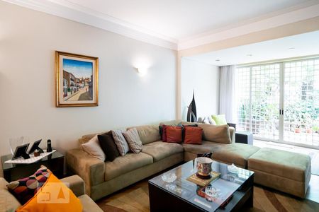 Sala TV de casa à venda com 3 quartos, 200m² em Brooklin, São Paulo