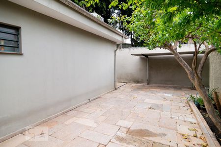 Casa à venda com 200m², 3 quartos e 6 vagasGaragem Lateral