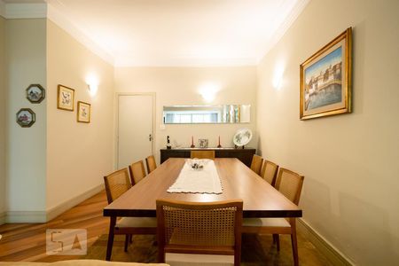 Casa à venda com 200m², 3 quartos e 6 vagasSala Jantar