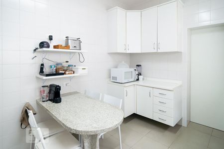 Casa à venda com 200m², 3 quartos e 6 vagasCozinha