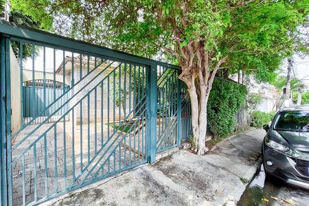 Casa à venda com 200m², 3 quartos e 6 vagasFachada