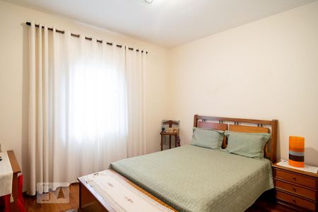 Casa à venda com 200m², 3 quartos e 6 vagasQuarto 2