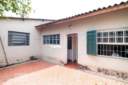 Casa à venda com 200m², 3 quartos e 6 vagasÁrea Externa Área de Serviço