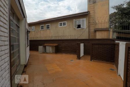 Casa para alugar com 300m², 3 quartos e 4 vagasQuintal