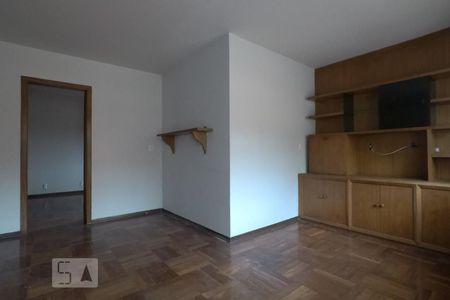 Sala de TV de casa para alugar com 3 quartos, 300m² em Morumbi, São Paulo