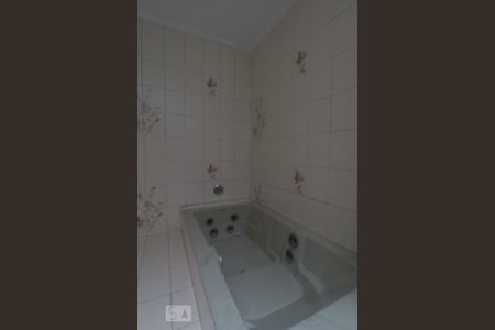 Casa para alugar com 300m², 3 quartos e 4 vagasBanheiro da Suíte 3