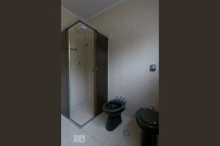 Casa para alugar com 300m², 3 quartos e 4 vagasBanheiro da Suíte 2