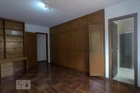 Casa para alugar com 300m², 3 quartos e 4 vagasSuíte 2