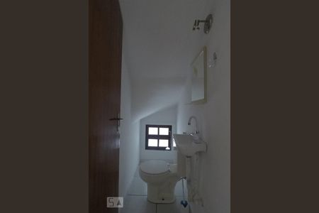 Lavabo de casa para alugar com 2 quartos, 85m² em Super Quadra Morumbi, São Paulo