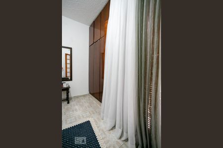 Casa para alugar com 188m², 4 quartos e 2 vagas Casa para alugar com 188m², 4 quartos e 2 vagasQuarto 1