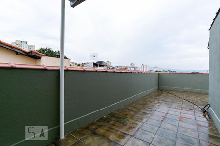Casa para alugar com 188m², 4 quartos e 2 vagas Casa para alugar com 188m², 4 quartos e 2 vagasTerraço