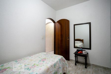 Casa para alugar com 188m², 4 quartos e 2 vagas Casa para alugar com 188m², 4 quartos e 2 vagasQuarto 1