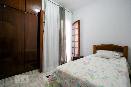 Casa para alugar com 188m², 4 quartos e 2 vagas Casa para alugar com 188m², 4 quartos e 2 vagasQuarto 1