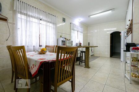 Casa para alugar com 188m², 4 quartos e 2 vagas Casa para alugar com 188m², 4 quartos e 2 vagasCopa e Cozinha